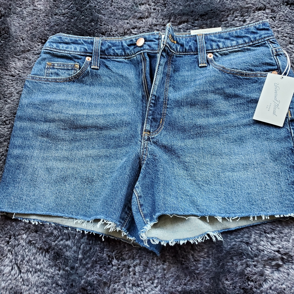 Vintage‎ Thread Short